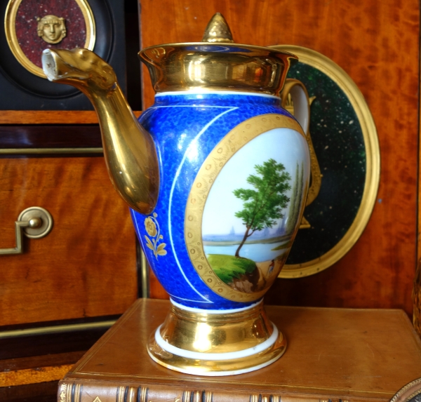 Verseuse / théière Empire à décor bleu et or en porcelaine de Paris, époque Restauration