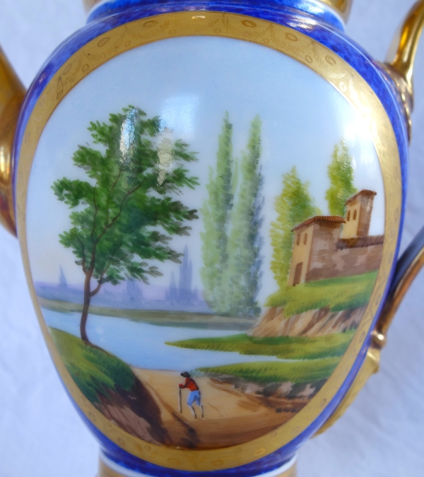Verseuse / théière Empire à décor bleu et or en porcelaine de Paris, époque Restauration