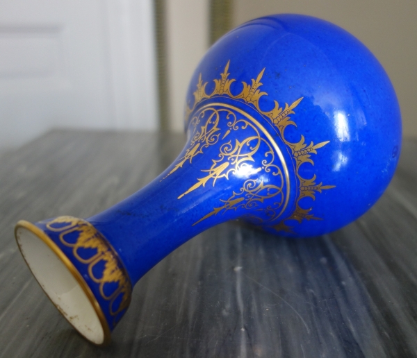 Sevres Manufacture : blue porcelain vase enhanced with fine gold - signed, dated 1861