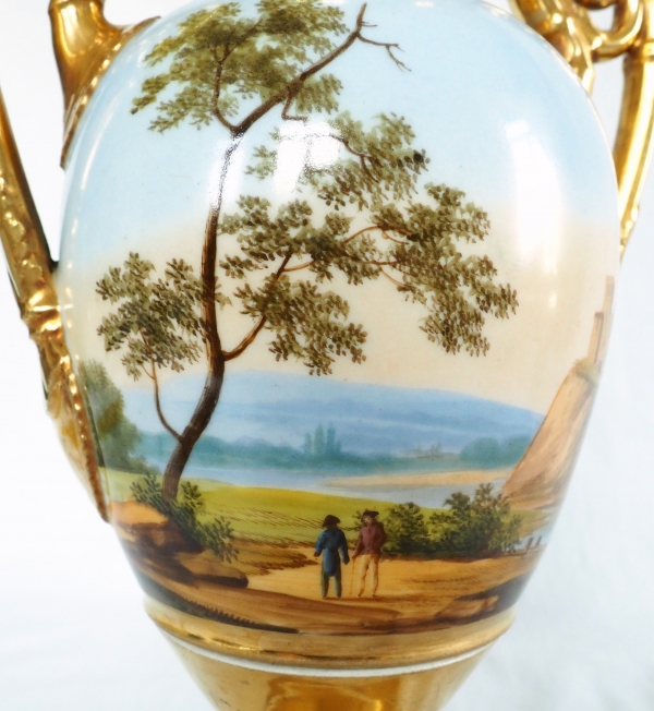 Vase Empire à paysage tournant en porcelaine de Paris, début XIXe siècle - 30cm