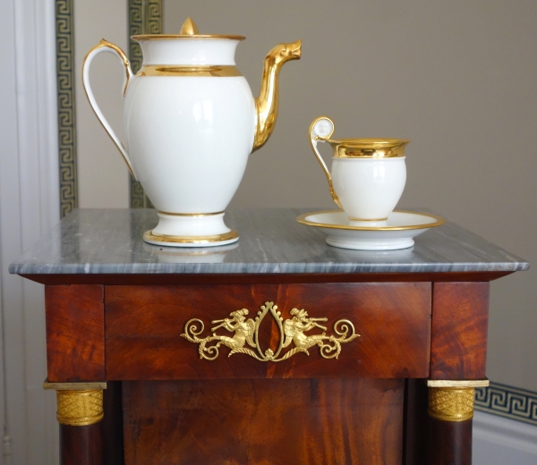 Deroche Manufacture : Empire Paris porcelain teapot or coffeepot - early 19th centurty