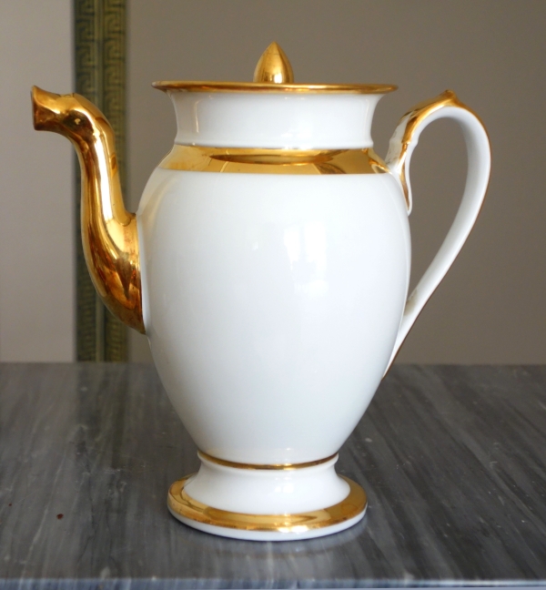 Deroche Manufacture : Empire Paris porcelain teapot or coffeepot - early 19th centurty