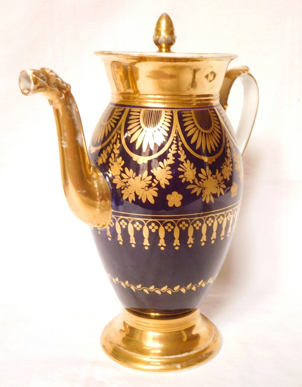 Empire Paris blue porcelain coffee pot enhanced with fine gold - early 19th century
