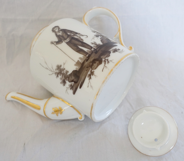 Empire Paris porcelain teapot enhanced with a gilt and grey tones pattern - early 19th century