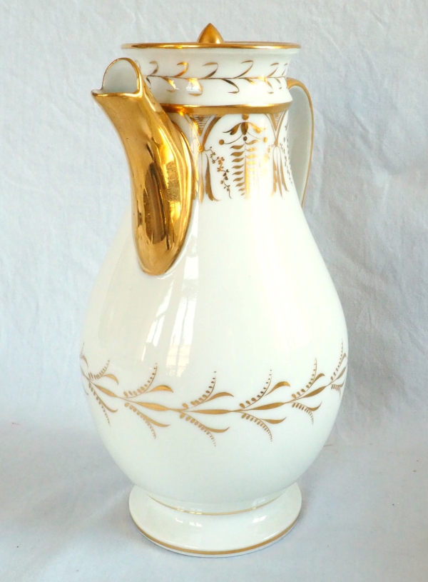 Empire Paris porcelain coffee pot enhanced with fine gold attributed to Locre
