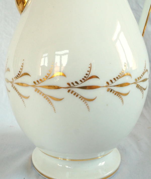 Empire Paris porcelain coffee pot enhanced with fine gold attributed to Locre