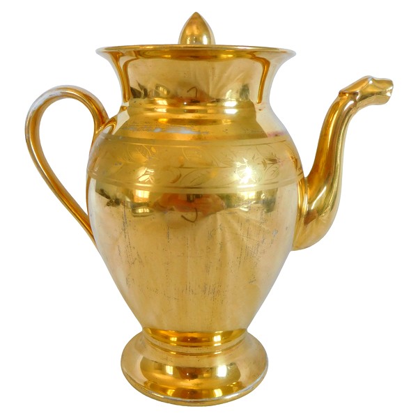 Verseuse théière en porcelaine de Paris dorée or fin, époque Restauration Charles X