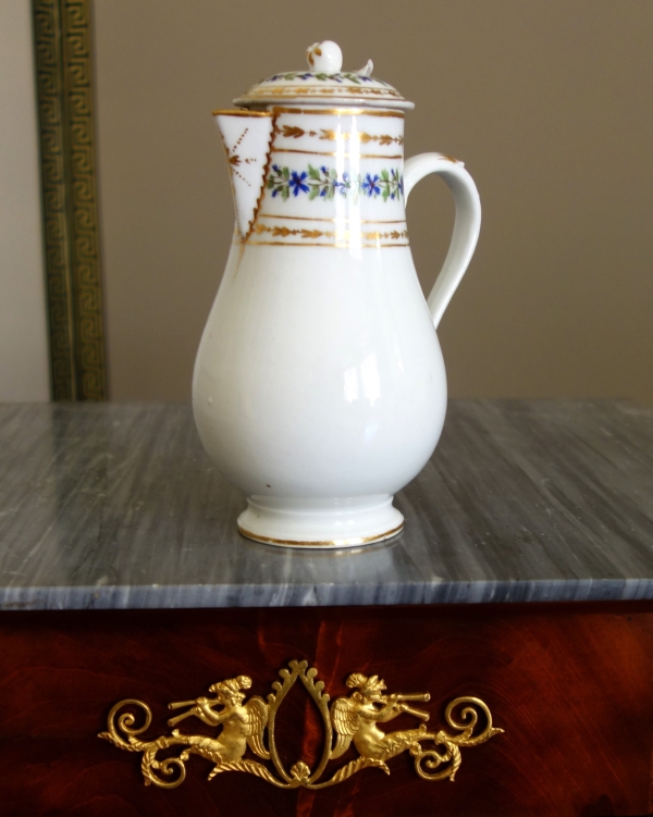 18th century Paris porcelain coffee pot attributed to Manufacture du Duc d'Angouleme