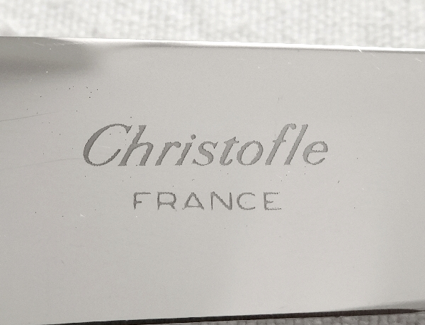 Couteau à fromage en métal argenté, Christofle, modèle Cluny (couteau de service) (Uniplat / Vieux Paris)