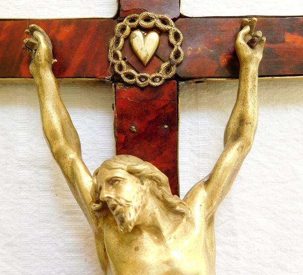Crucifix, Christ en bronze sur croix en écaille de tortue, époque Louis XIV, XVIIe siècle