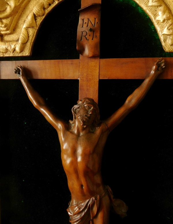 Christ on the Cross, rare early 18th century sculpture made of Bagard wood, late Louis XIV period
