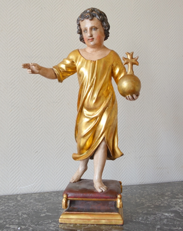 L'Enfant Jésus portant l'orbe crucigère - statue en bois doré d'époque XVIIIe siècle - Salvator Mundi