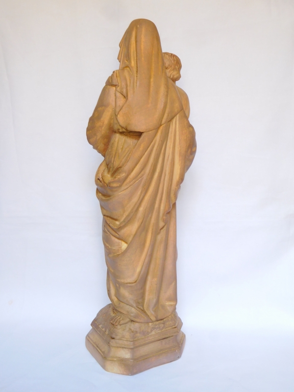 Virgin Mary and Jesus Child sculpture, grande statue XIXe en plâtre patiné terre cuite