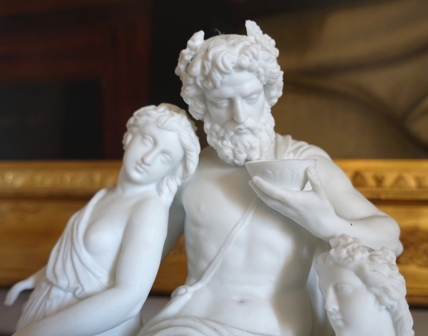 Groupe en biscuit de porcelaine : Bacchus et Bacchantes, style néoclassique, XIXe siècle