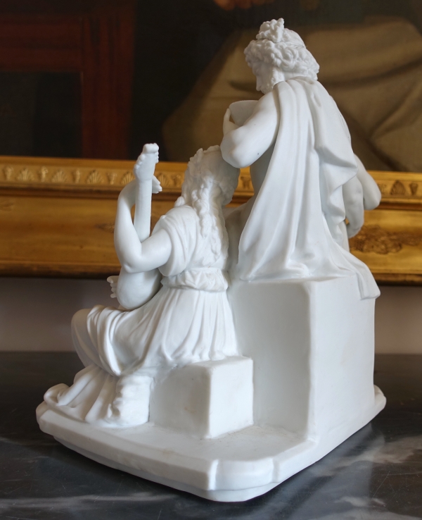 Groupe en biscuit de porcelaine : Bacchus et Bacchantes, style néoclassique, XIXe siècle