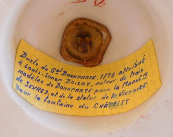 Samson : buste du Premier Consul (Napoléon) Bonaparte en biscuit de porcelaine - signé Sèvres