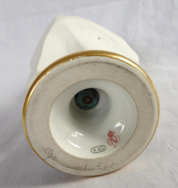 Manufacture Impériale de Sèvres : buste de Brutus en biscuit de Porcelaine - signé et daté 1867