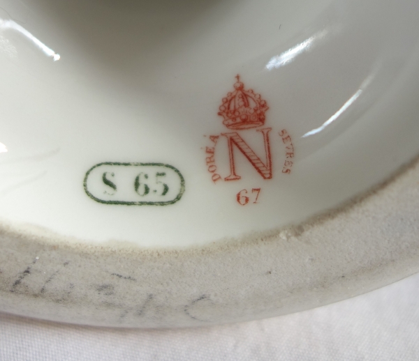 Manufacture Impériale de Sèvres : buste de Brutus en biscuit de Porcelaine - signé et daté 1867