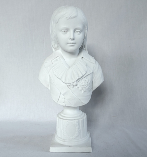 Le Dauphin Louis XVII, buste royaliste en biscuit de porcelaine - 32cm