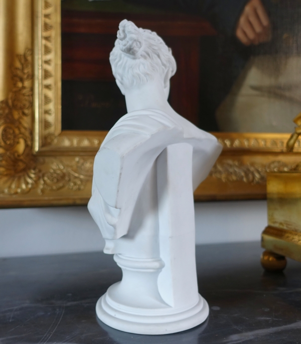 Buste de Diane de Versailles en biscuit de porcelaine - décor néoclassique - 28,3cm