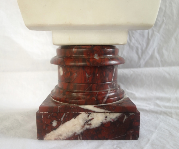 Antique-style marble bust of Emperor August, 19th century