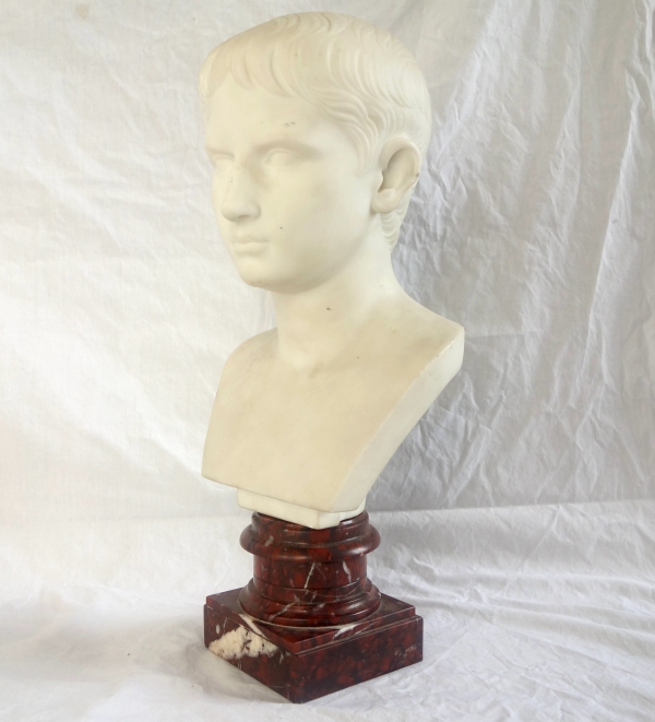 Antique-style marble bust of Emperor August, 19th century