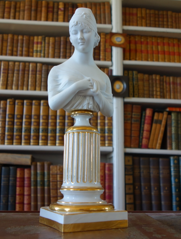 Niderviller (attribué à) : buste de Madame Récamier en biscuit de Porcelaine - début XIXe siècle