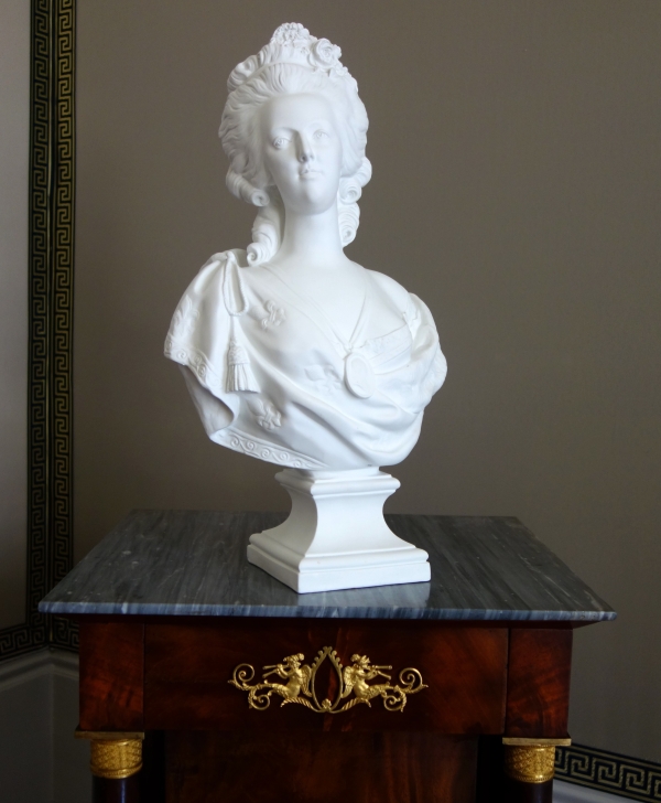 Queen Marie Antoinette biscuit bust by Samson - 42cm