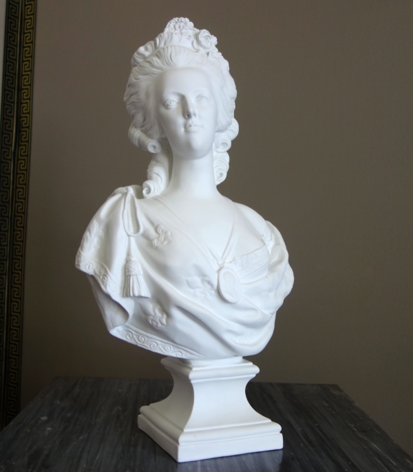 Queen Marie Antoinette biscuit bust by Samson - 42cm