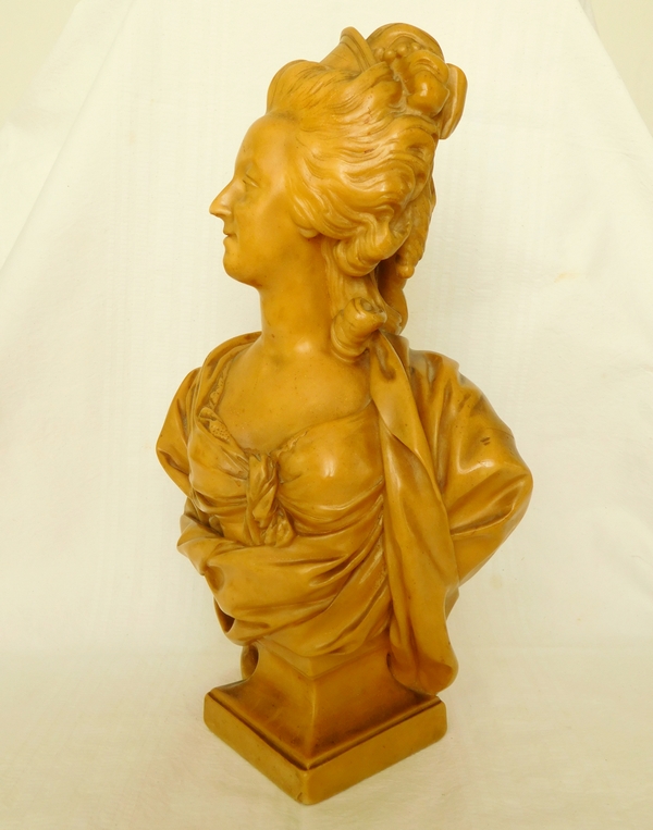 Buste de Marie-Antoinette Reine de France en cire - objet royaliste d'époque XIXe