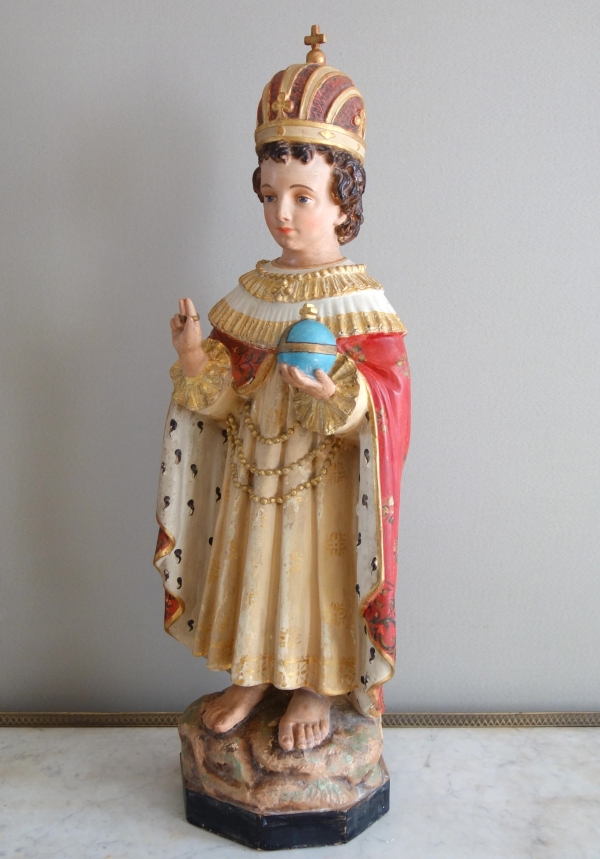 Grande statue de dévotion ou chapelle : l'Enfant Jésus de Prague, plâtre polychrome doré - XIXe siècle