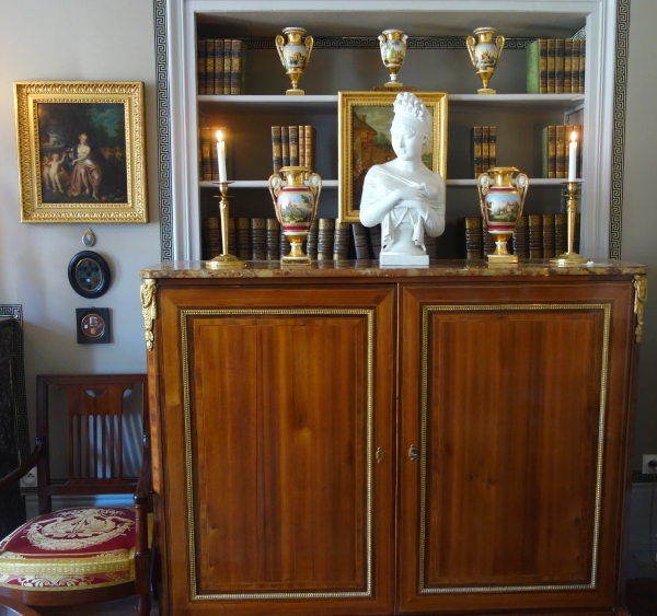 Tall biscuit bust featuring Madame Recamier after Houdon - 57cm