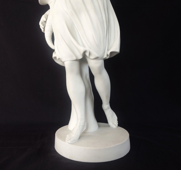 Grande statue néoclassique à l'antique en biscuit de porcelaine : Cérès - allégorie de l'été - 52cm