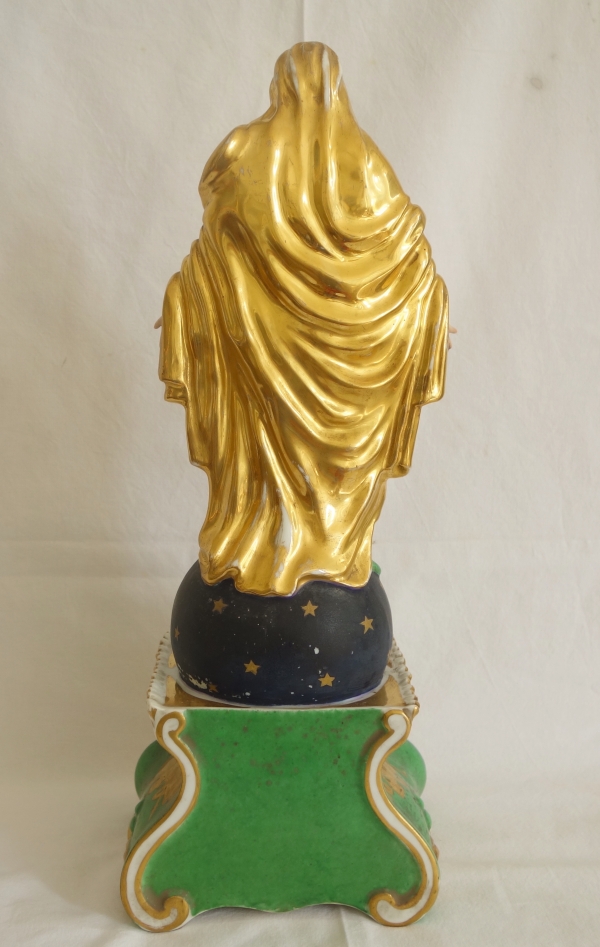 Grande statue Vierge de l'Assomption en porcelaine polychrome attribuée à Jacob Petit - Vers 1840