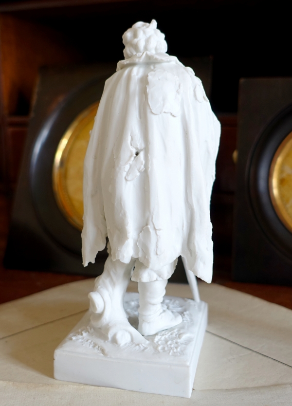 Mendiant ou gueux, statue en biscuit de porcelaine d'après Jacques Callot