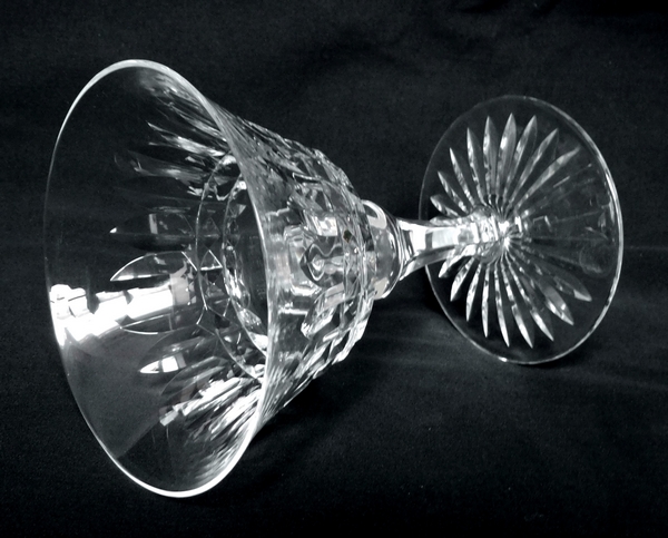 Coupe à champagne en cristal de Baccarat, modèle Buckingham - signée