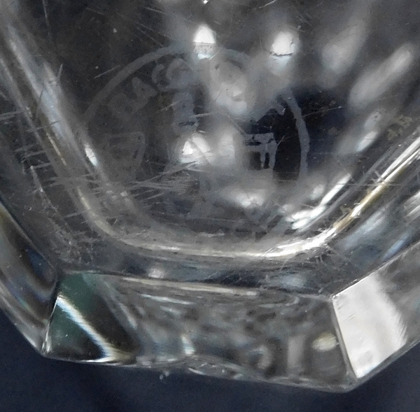 Flacon / carafe à whisky ou cognac en cristal de Baccarat, modèle Burgos - signé