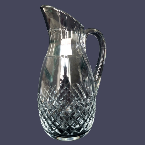 Carafe à eau / pichet / broc en cristal de Baccarat, modèle Burgos - signée
