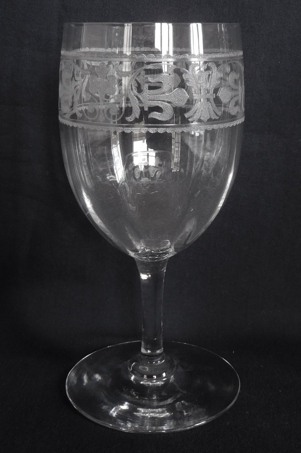 Baccarat crystal port glass, Chablis pattern, Renaissance style engraved with fleur de lys - 9.4cm