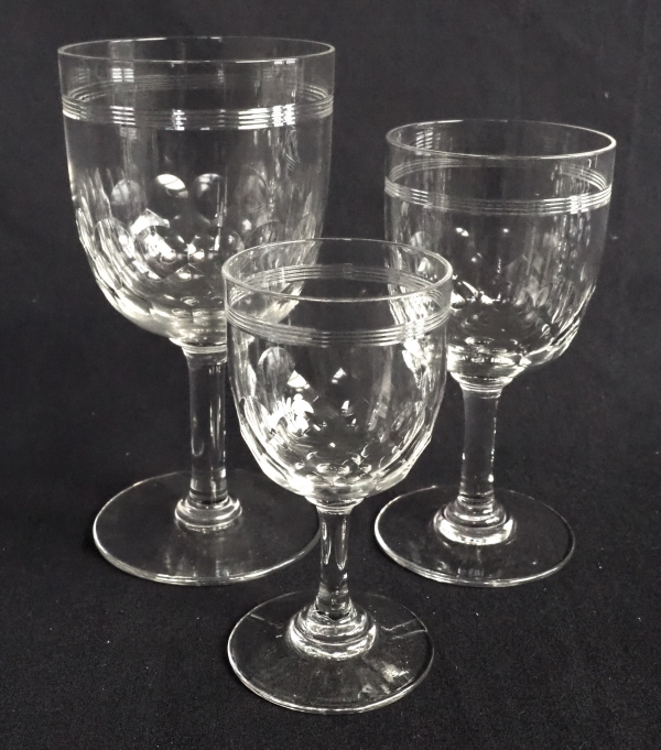 Verre à vin blanc ou verre à porto en cristal de Baccarat, modèle Chauny forme ballon - 10,3cm