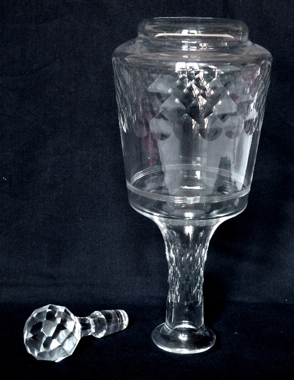 Carafe à vin en cristal de Baccarat, modèle Chauny forme cylindrique