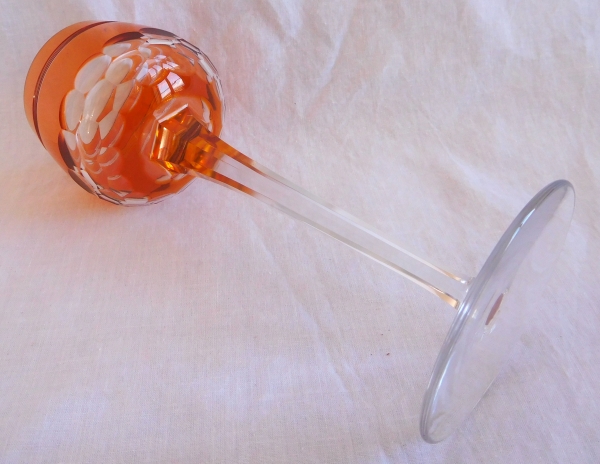 Verre à vin du Rhin en cristal de Baccarat, modèle Chauny overlay orange