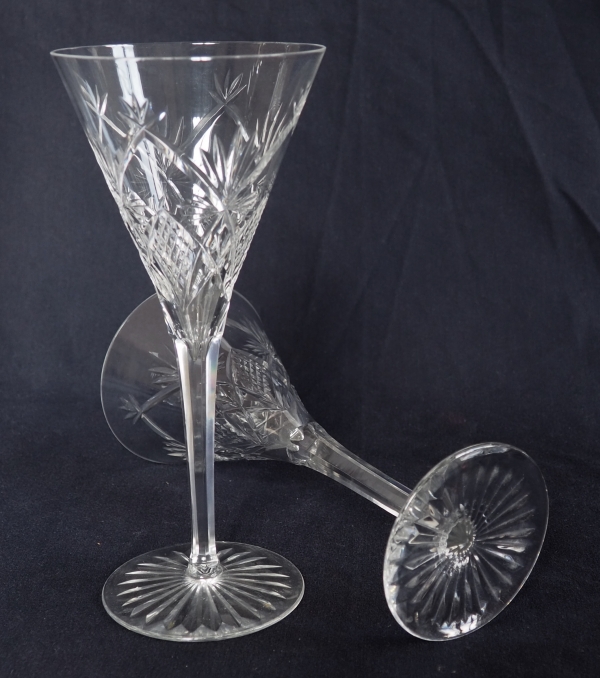 Verre à eau en cristal de Baccarat, modèle conique taille 10834 - 20,7cm