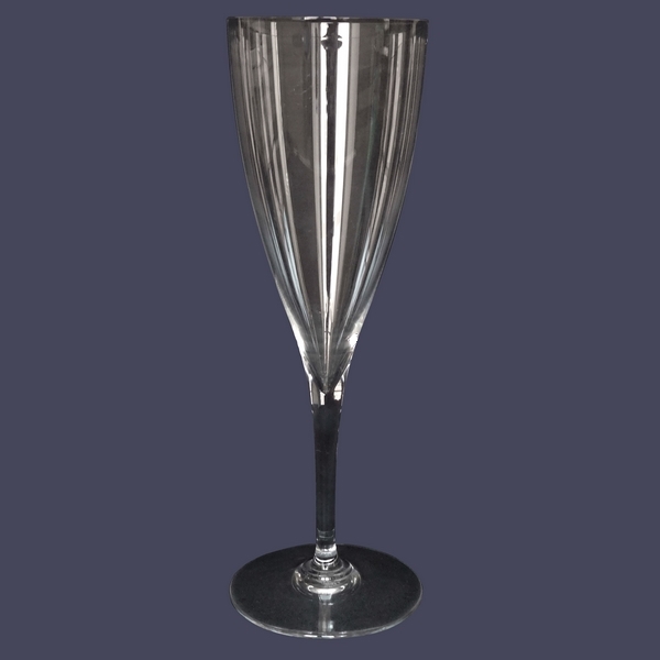 Verre à vin en cristal de Baccarat, modèle Dom Perignon - 20,7cm - signé