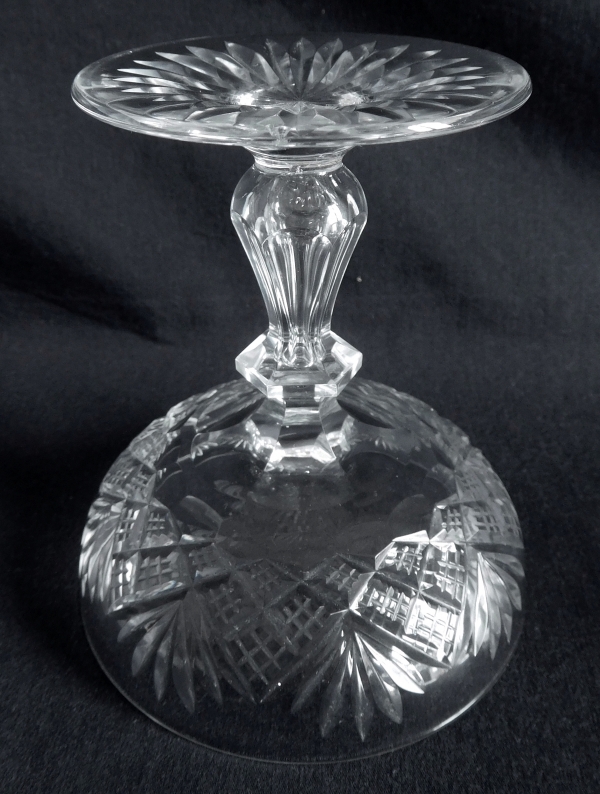 Coupe à champagne en cristal de Baccarat, luxueuse variante du modèle Douai