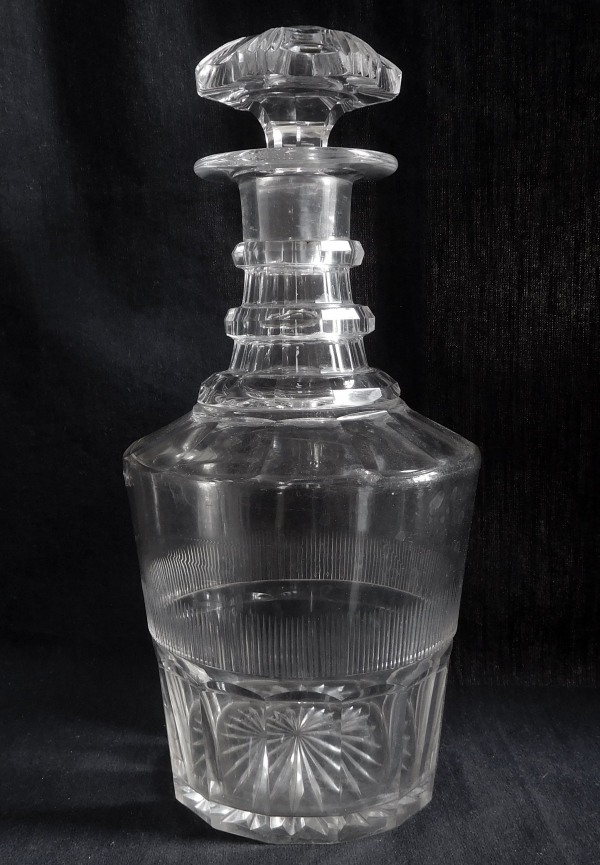 Carafe à vin en cristal de Baccarat taillé à facettes et biseaux, vers 1850