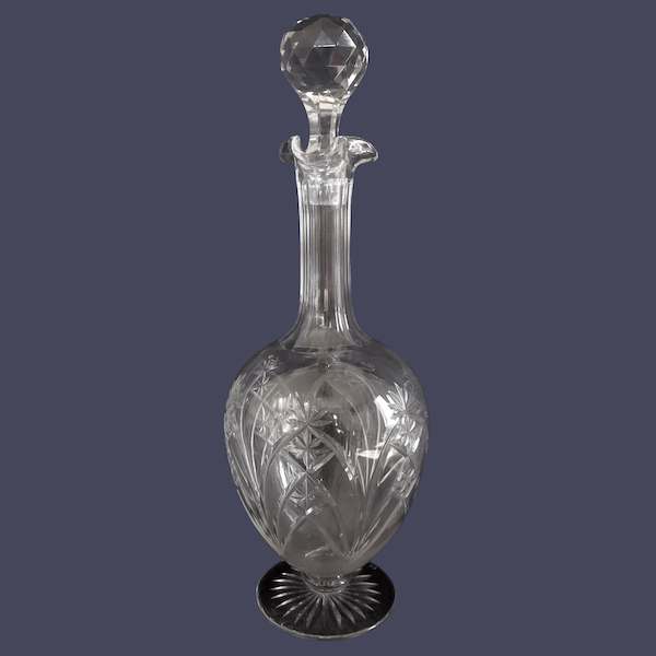 Baccarat crystal wine decanter, 9232 shape and 9255 pattern, late 19th century - 32cm