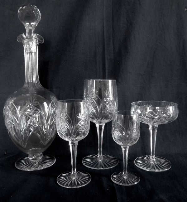 Verre à vin blanc / verre à porto en cristal de Baccarat, modèle forme 9232 taille 9255 du catalogue de 1916 - 12cm