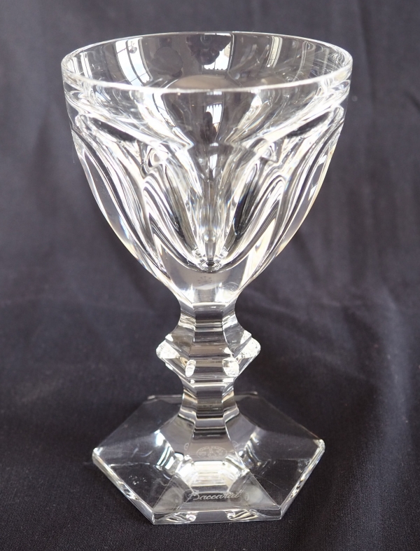 Baccarat crystal wine glass, Harcourt pattern - 13.6cm - signed