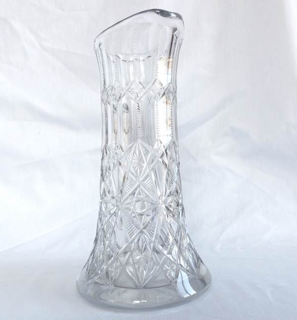 Grande canette / pichet à bière en cristal de Baccarat richement taillé modèle Lagny - étiquette